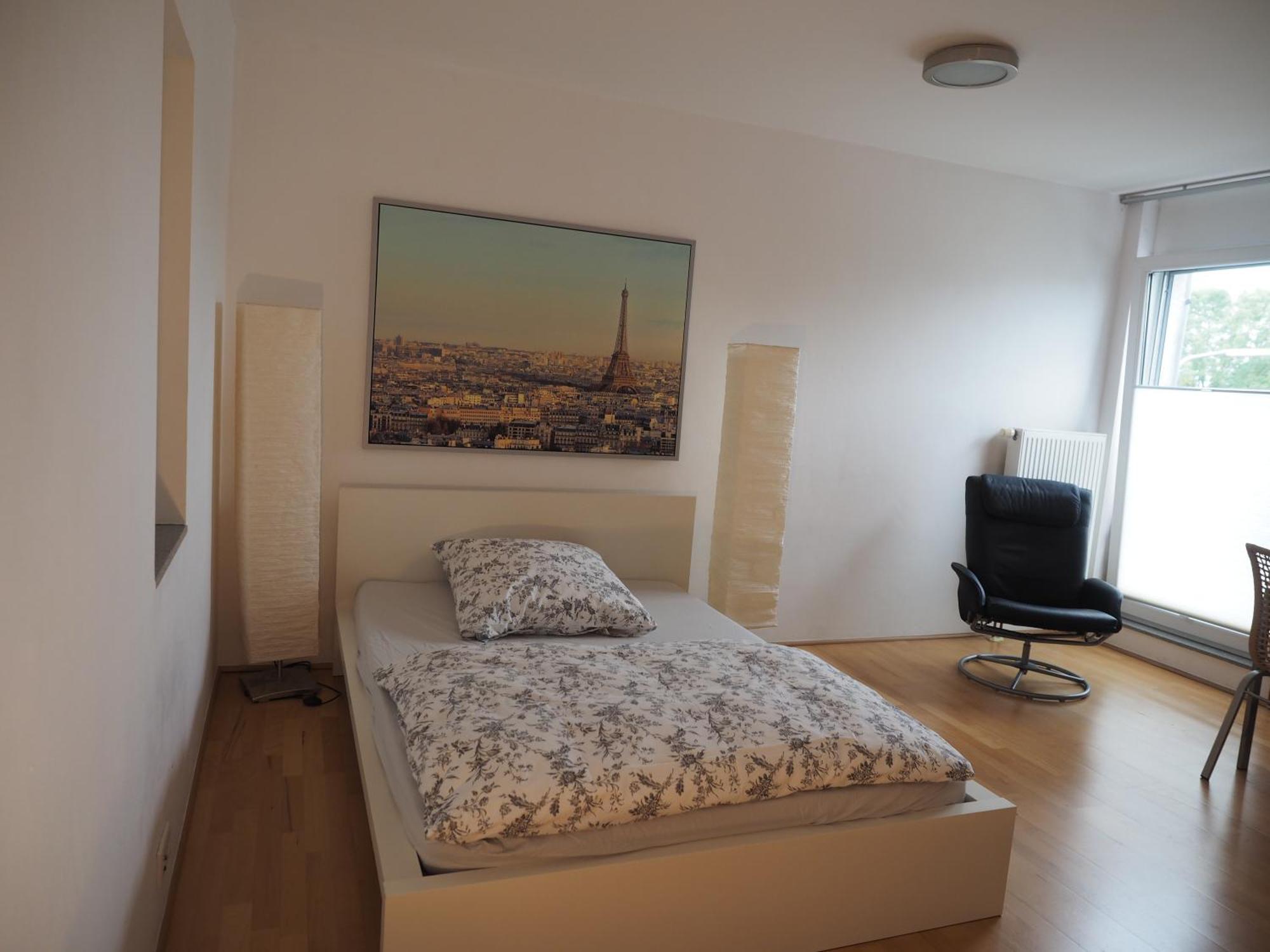 B8 - Just A Private Accommodation Дюселдорф Екстериор снимка