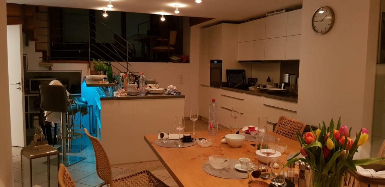 B8 - Just A Private Accommodation Дюселдорф Екстериор снимка