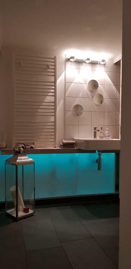 B8 - Just A Private Accommodation Дюселдорф Екстериор снимка